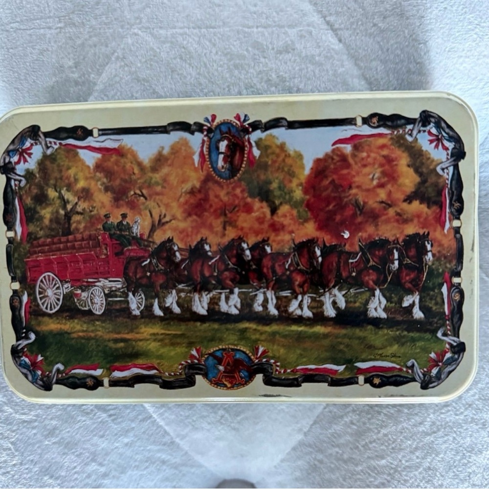 Vintage playing cards Budweiser Clydesdale Horses Tin W/ 2 Decks